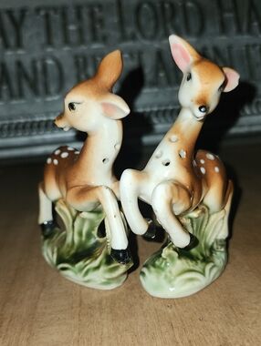 Vintage 1950s Japan Porcelain Fawn Deer Salt & Pepper Shakers - Original Corks